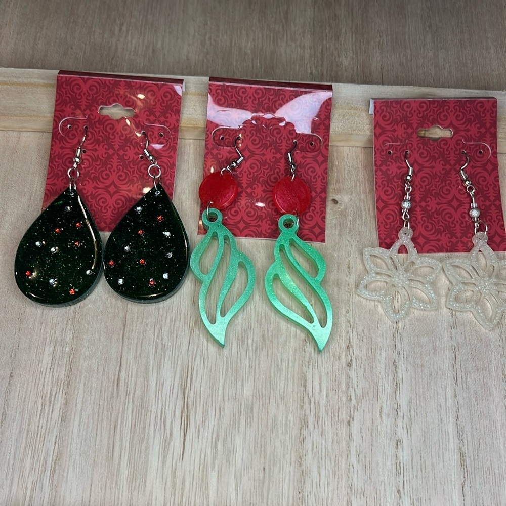 Set of three dangle earrings